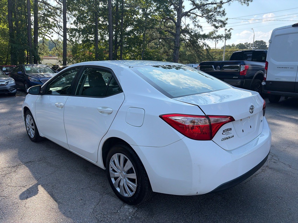 2017 Toyota Corolla Image 6