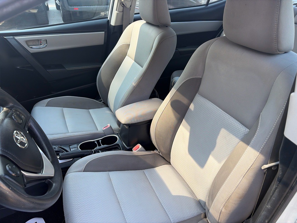 2017 Toyota Corolla Image 9