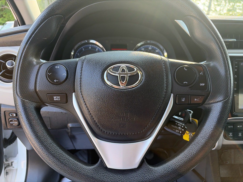 2017 Toyota Corolla Image 12