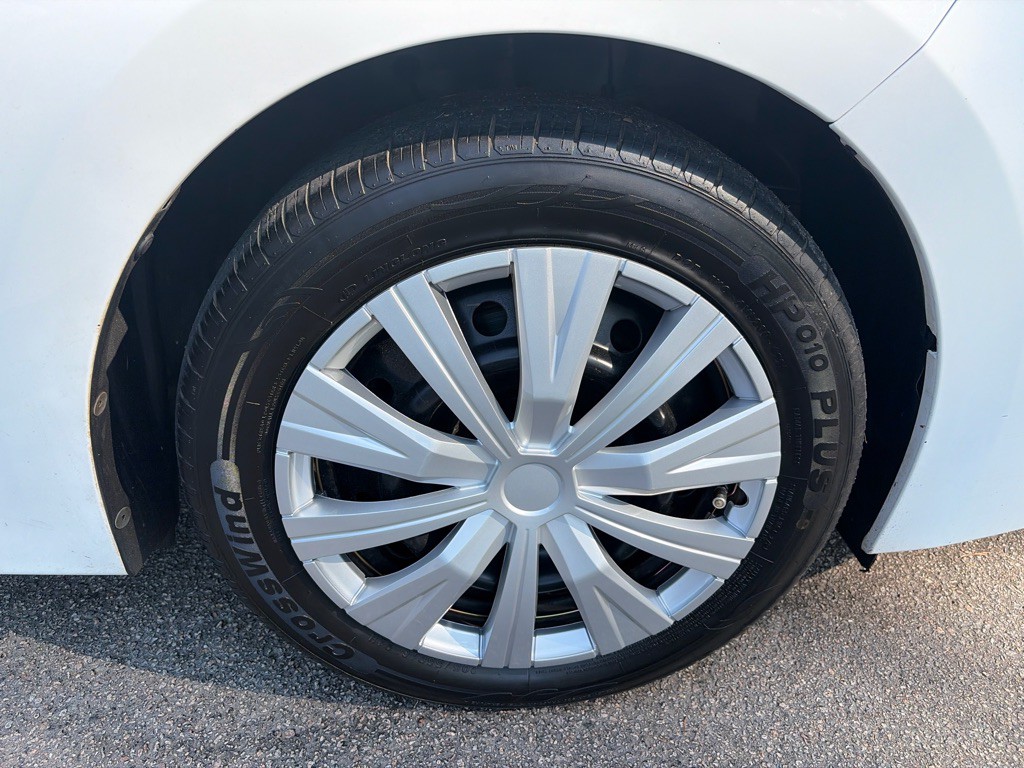 2017 Toyota Corolla Image 22