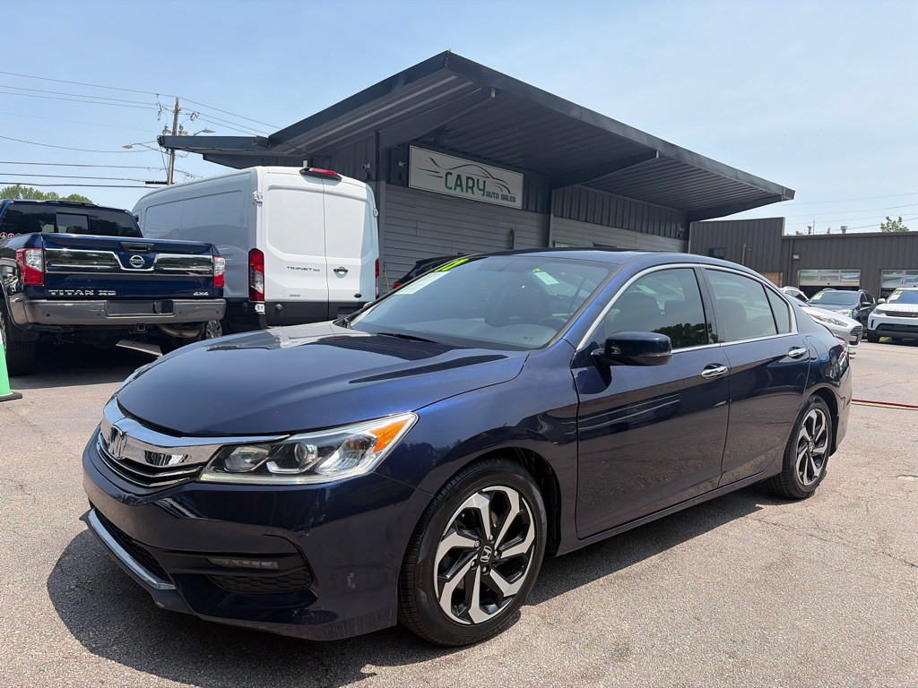 2017 Honda Accord Image 1
