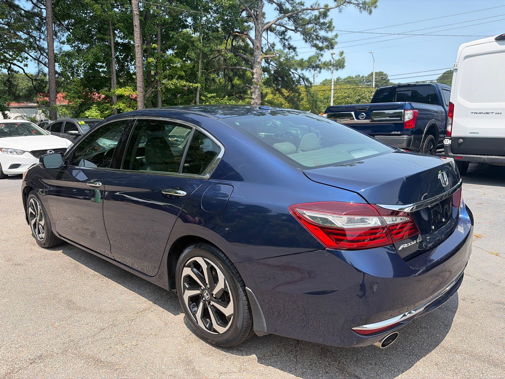 2017 Honda Accord Image 6