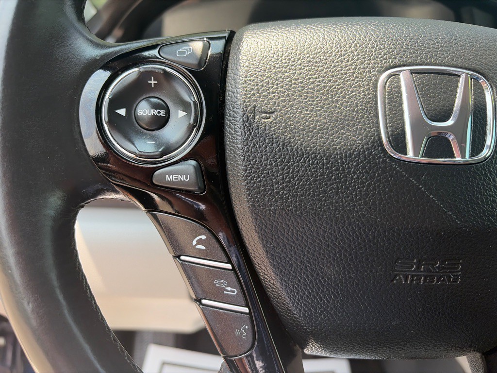 2017 Honda Accord Image 12