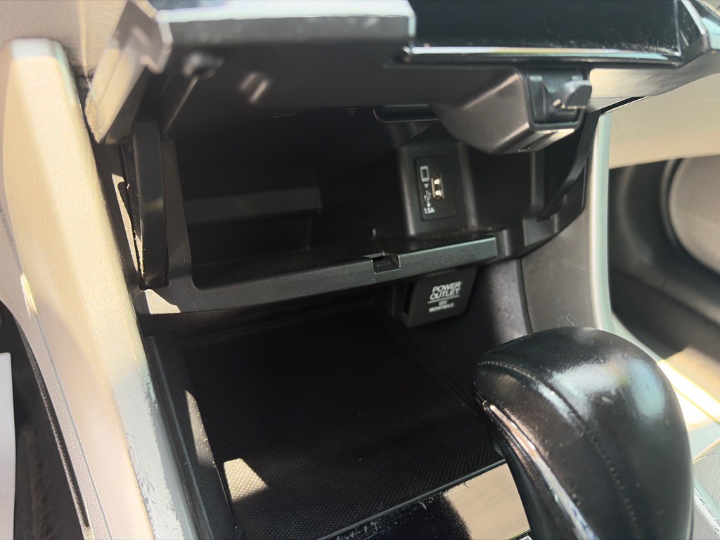 2017 Honda Accord Image 16