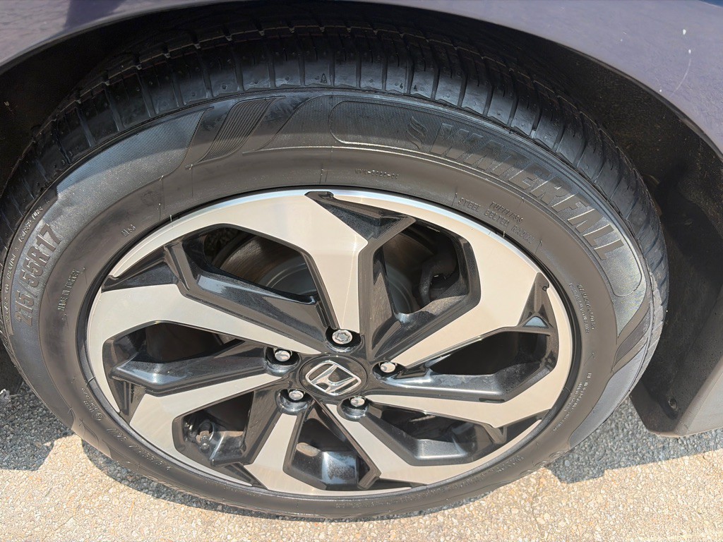 2017 Honda Accord Image 30