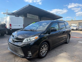 Image for 2020 Toyota Sienna XLE ID: 7561483