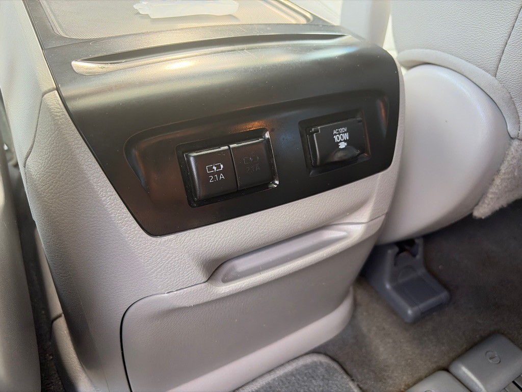 2020 Toyota Sienna Image 11