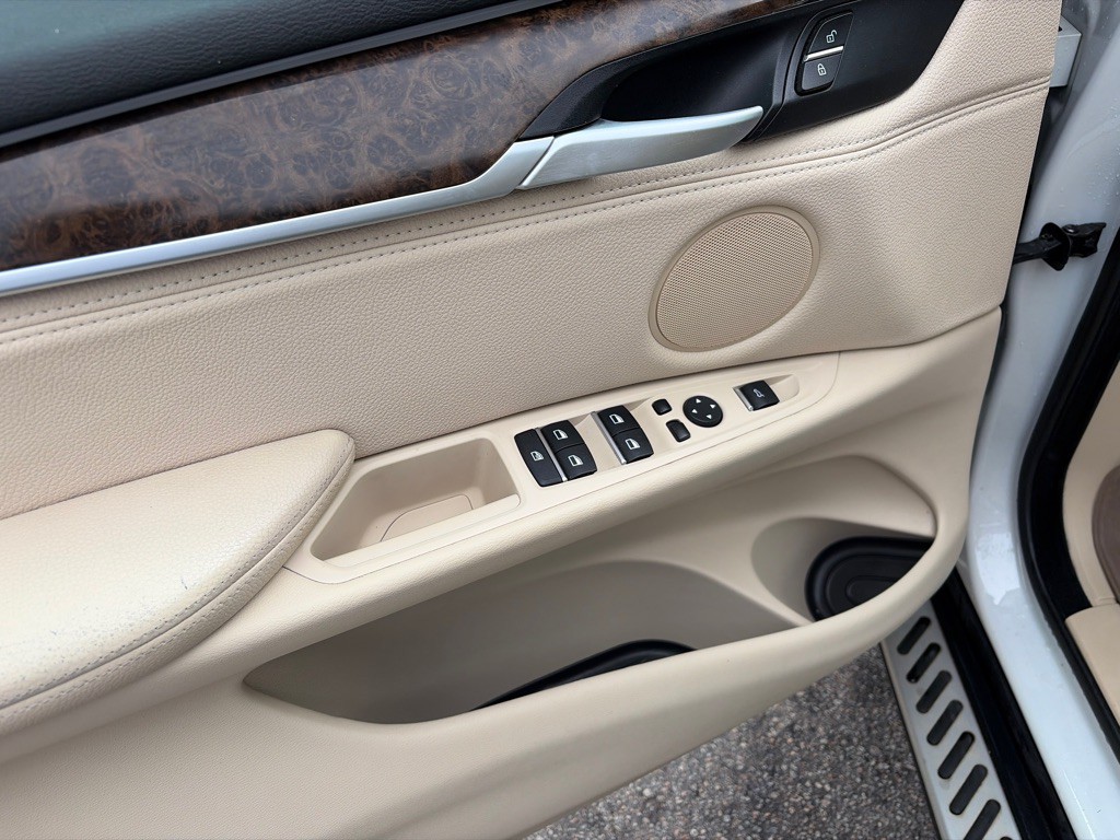 2015 BMW X5 Image 10