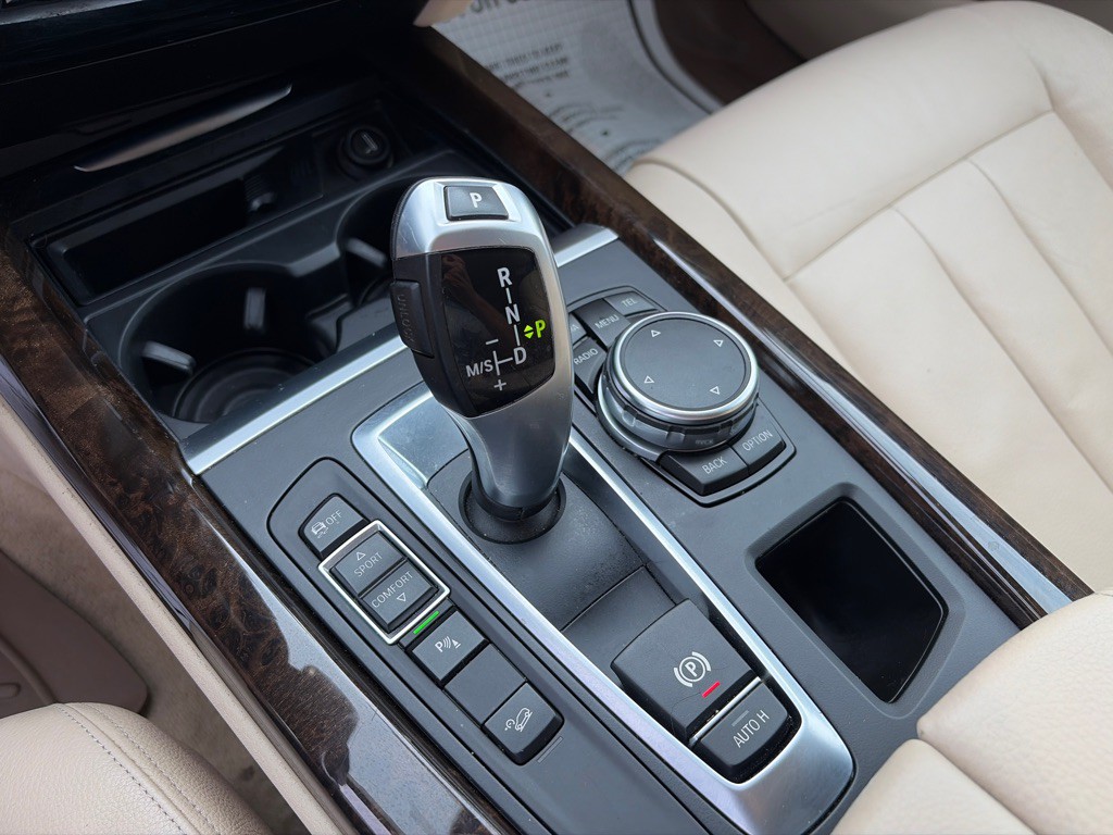 2015 BMW X5 Image 17