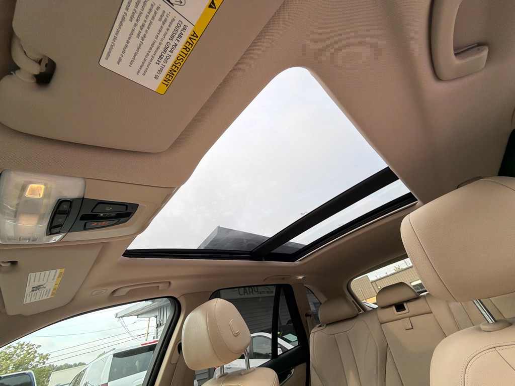 2015 BMW X5 Image 30