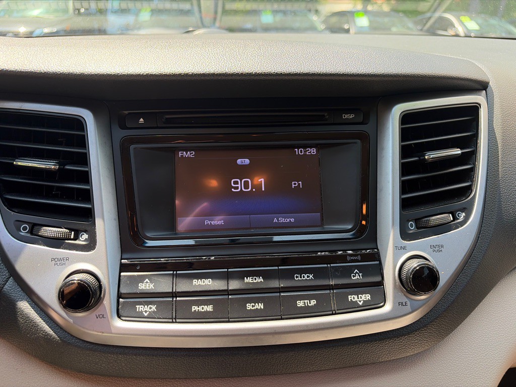 2016 Hyundai Tucson Image 13