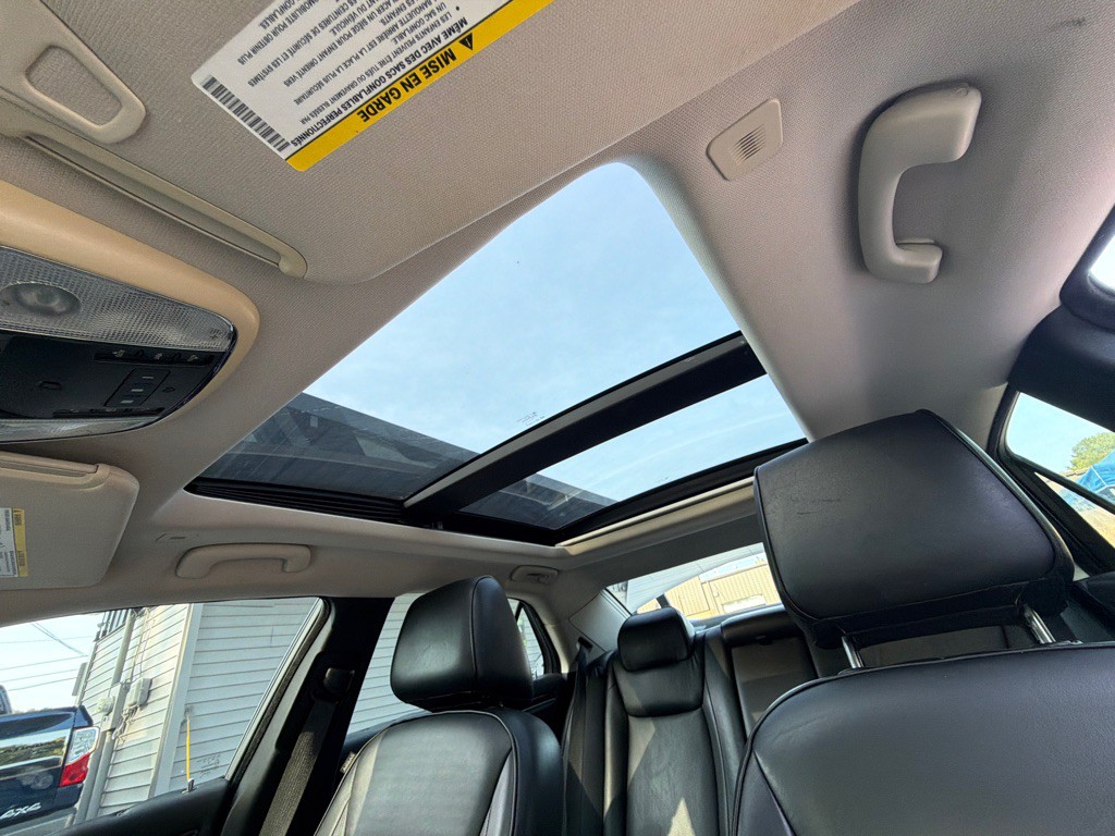 2017 Chrysler 300 Image 20