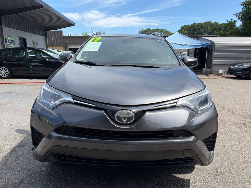 2017 Toyota Rav4 Image 2