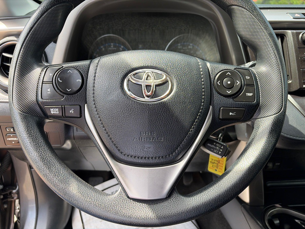 2017 Toyota Rav4 Image 10