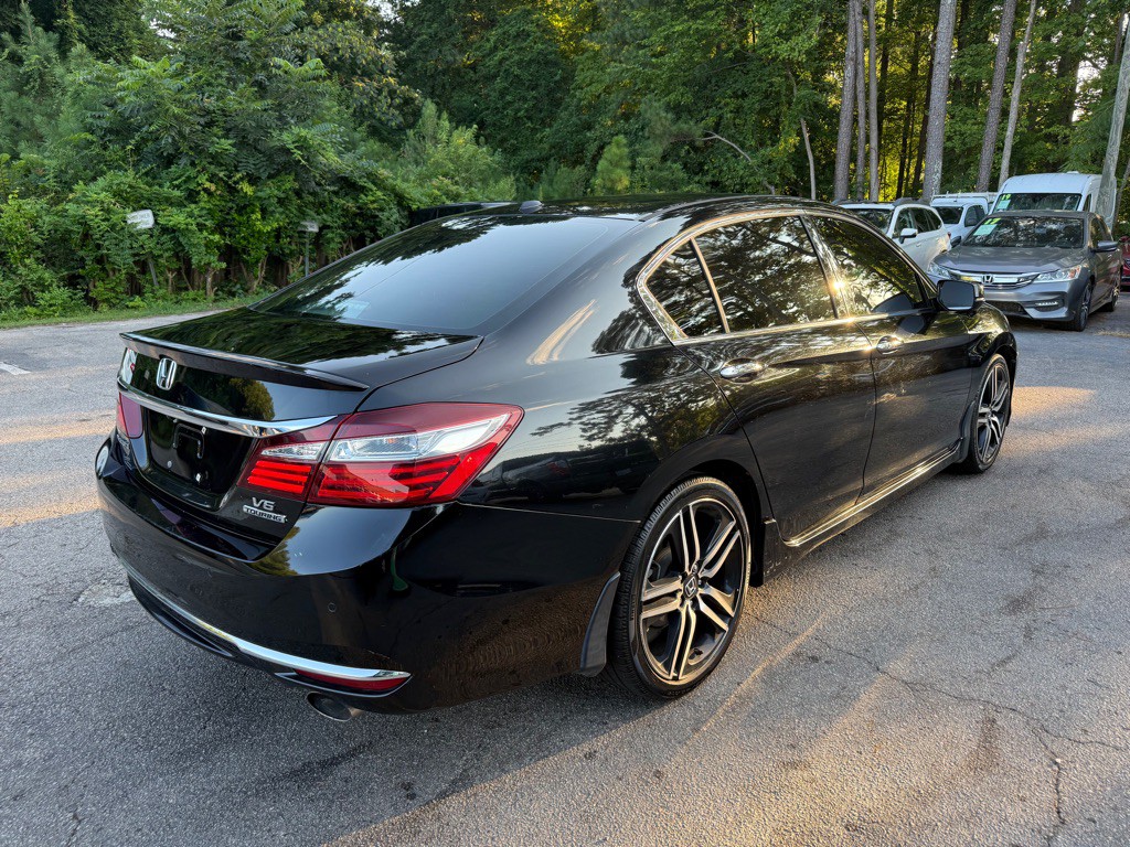2017 Honda Accord Image 6