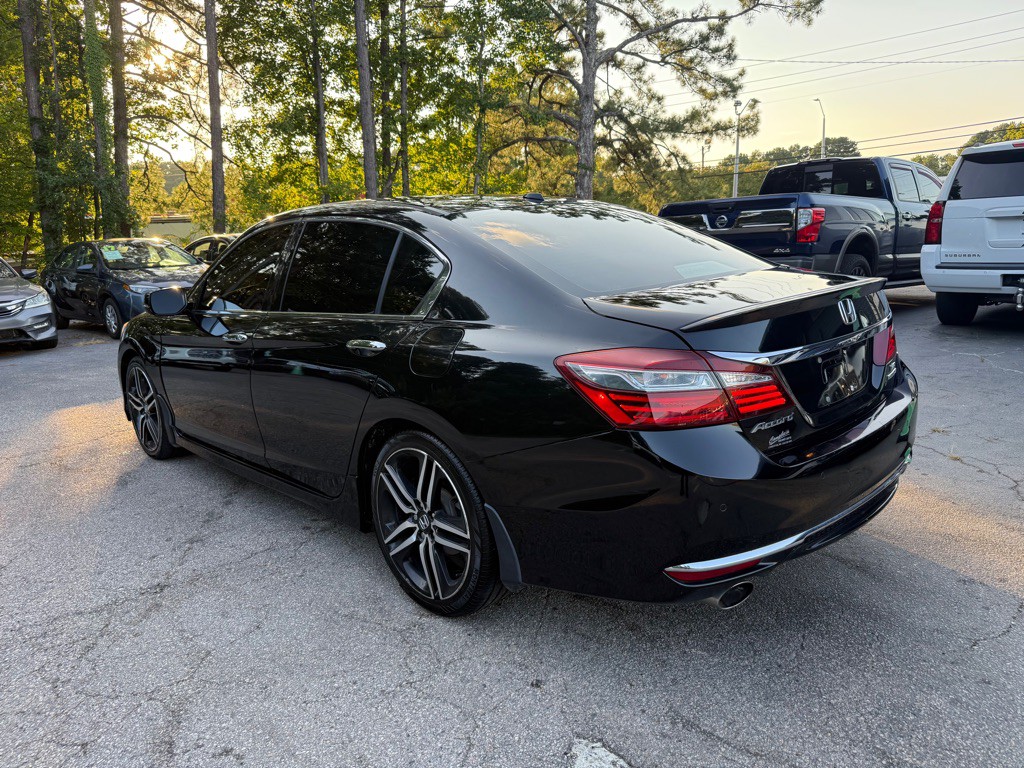 2017 Honda Accord Image 10