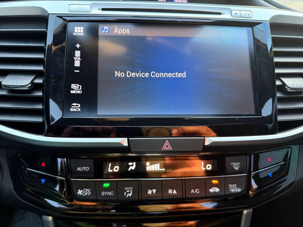 2017 Honda Accord Image 22