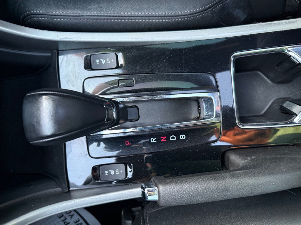 2017 Honda Accord Image 27