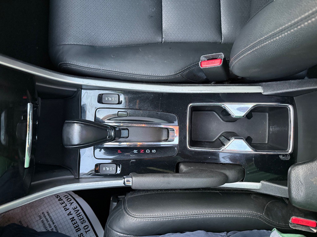 2017 Honda Accord Image 28
