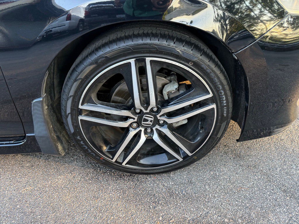 2017 Honda Accord Image 41