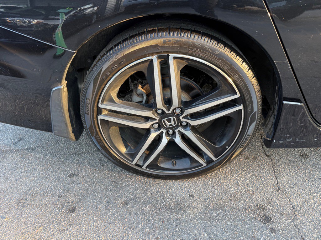 2017 Honda Accord Image 42