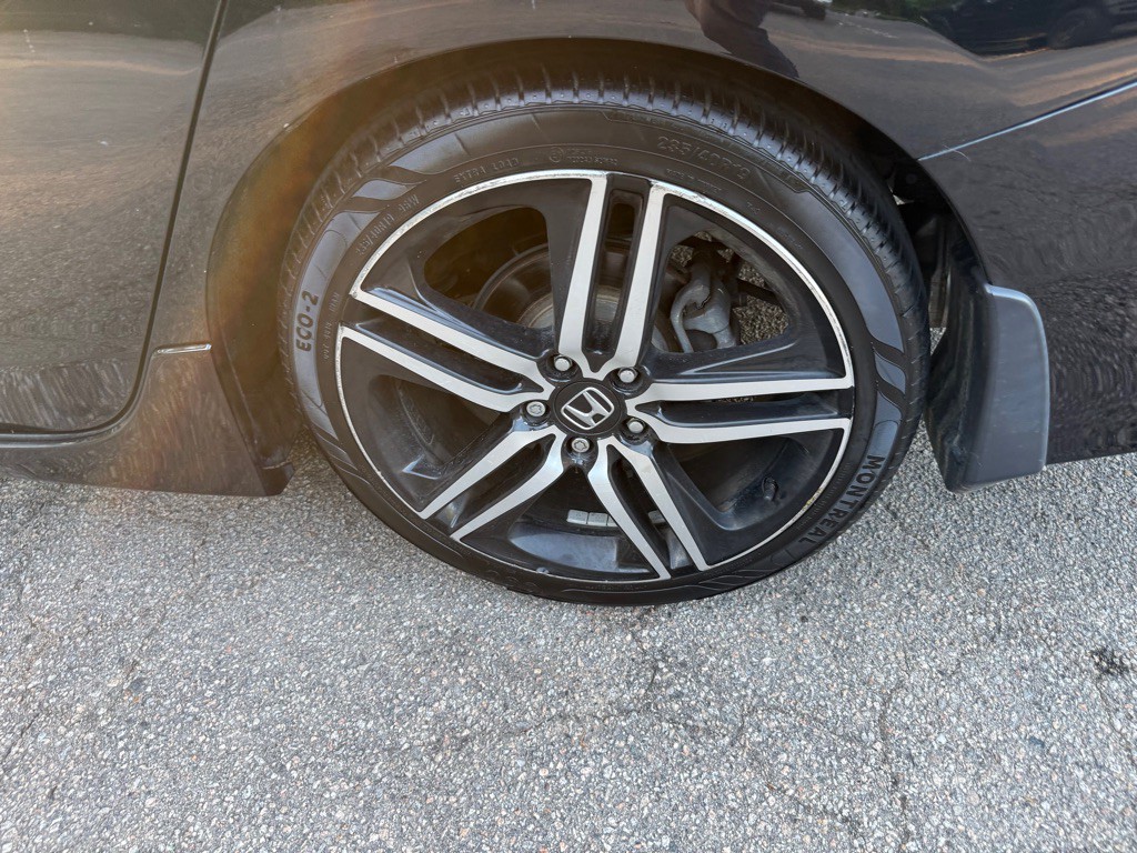 2017 Honda Accord Image 43