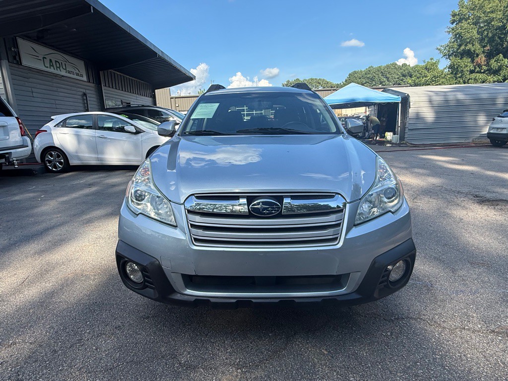 2014 Subaru Outback Image 2