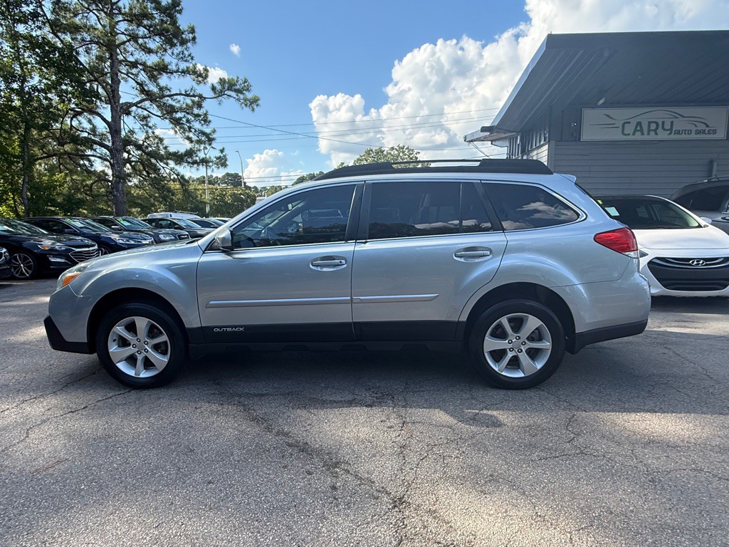 2014 Subaru Outback Image 11