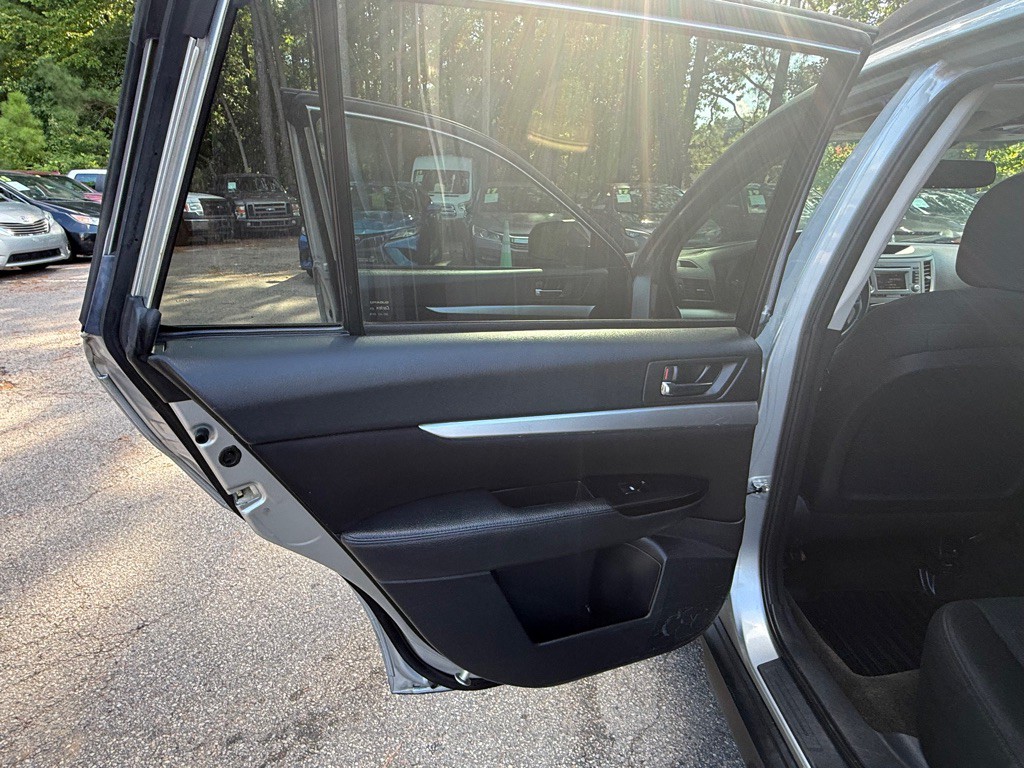 2014 Subaru Outback Image 27
