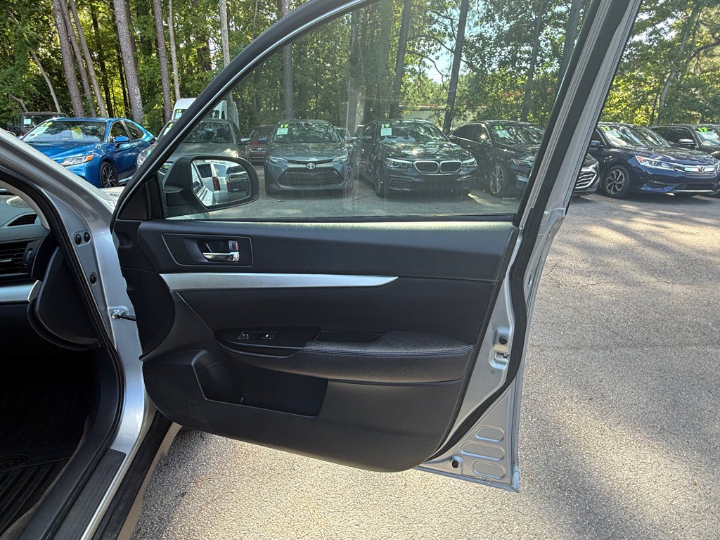 2014 Subaru Outback Image 33