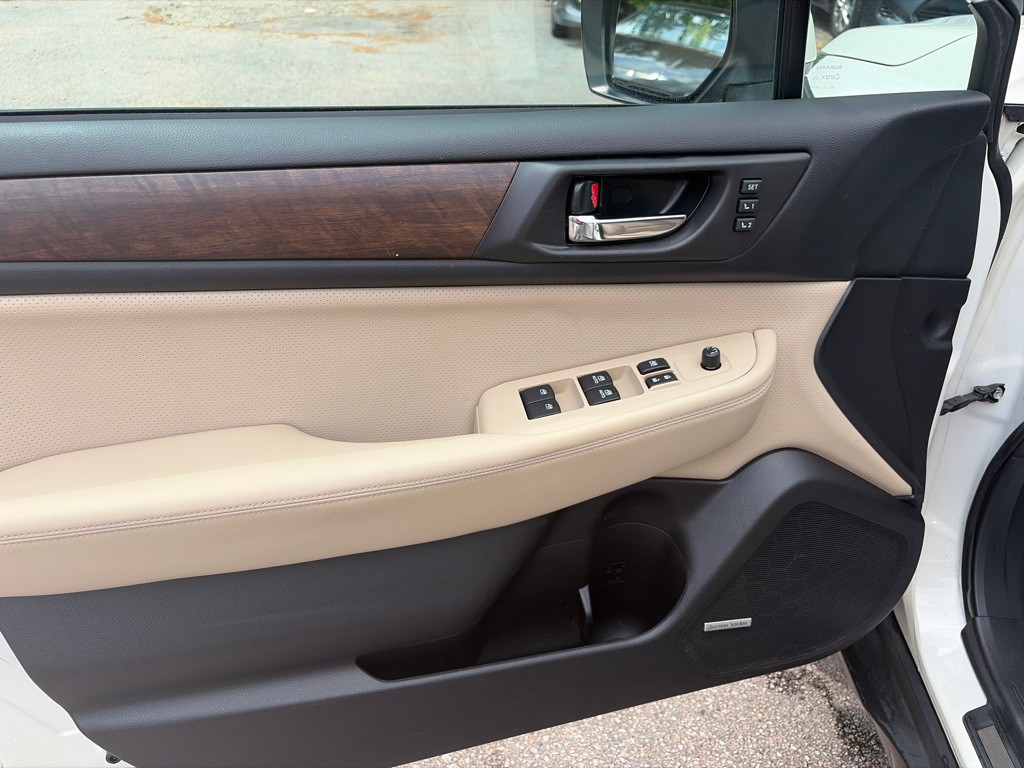 2015 Subaru Outback Image 11