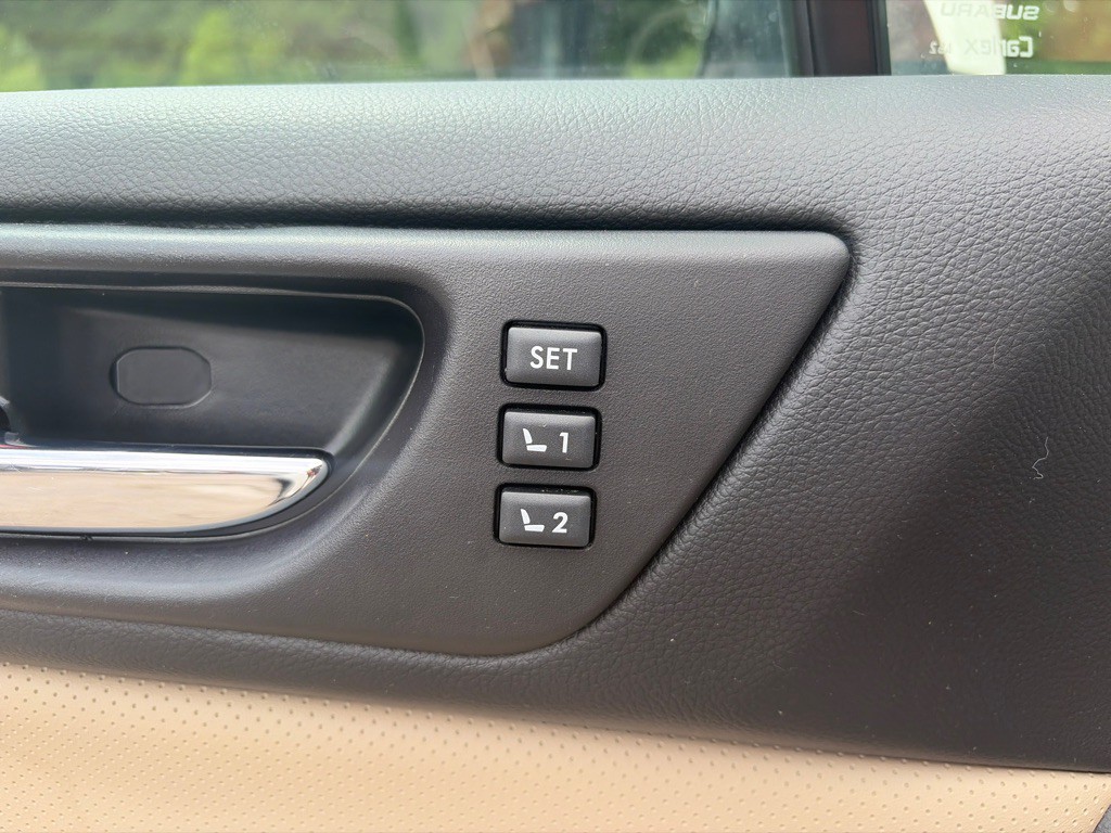 2015 Subaru Outback Image 25
