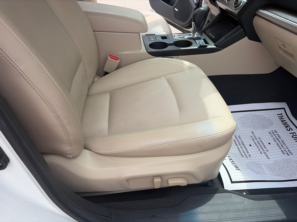 2015 Subaru Outback Image 29
