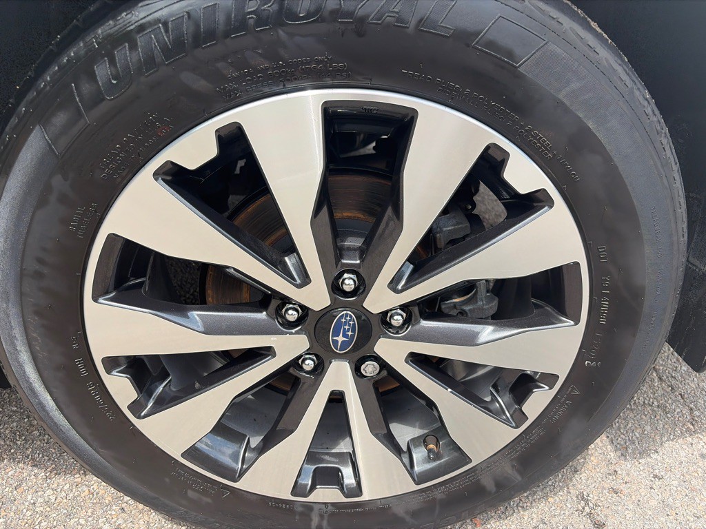 2015 Subaru Outback Image 32