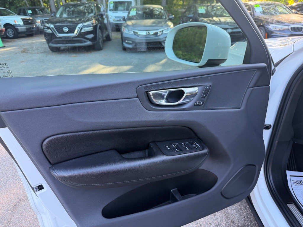 2019 Volvo XC60 Image 15