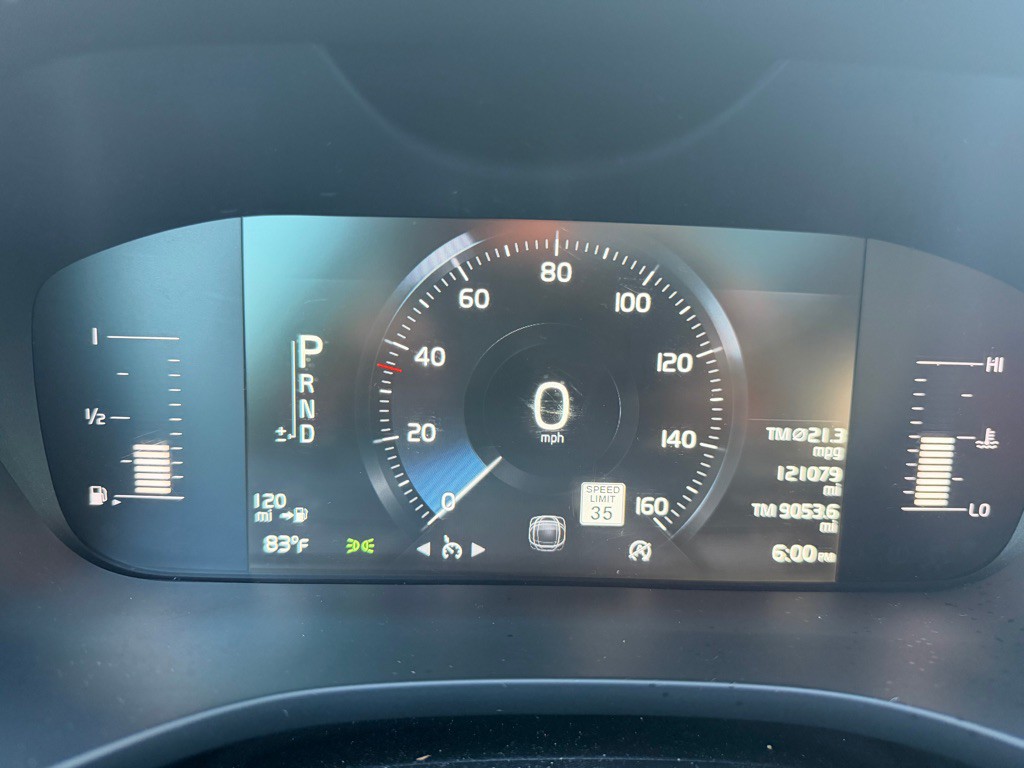 2019 Volvo XC60 Image 26