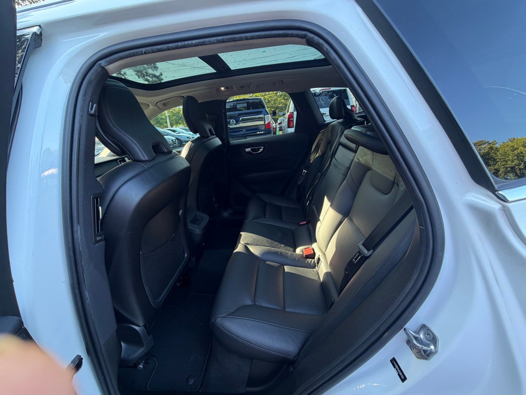 2019 Volvo XC60 Image 30