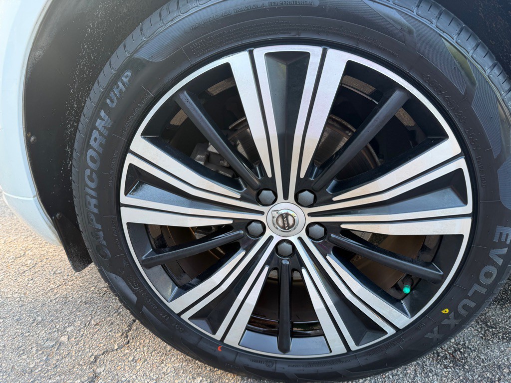 2019 Volvo XC60 Image 36
