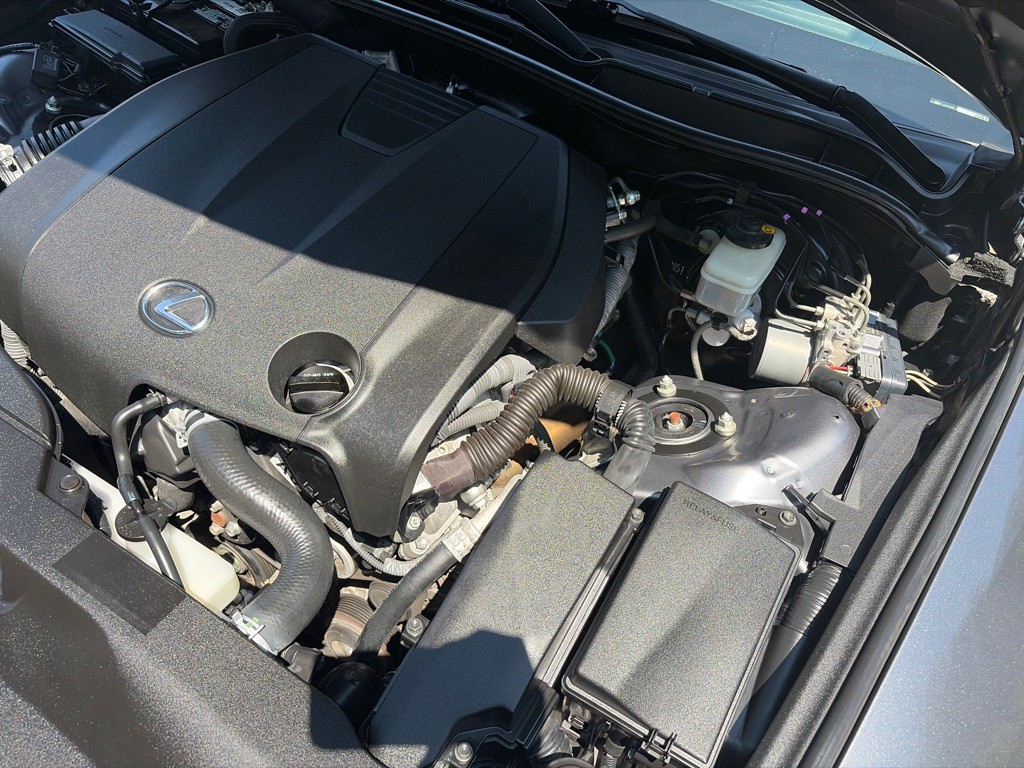2015 Lexus IS Image 29
