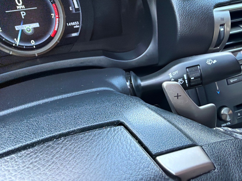 2015 Lexus IS Image 33