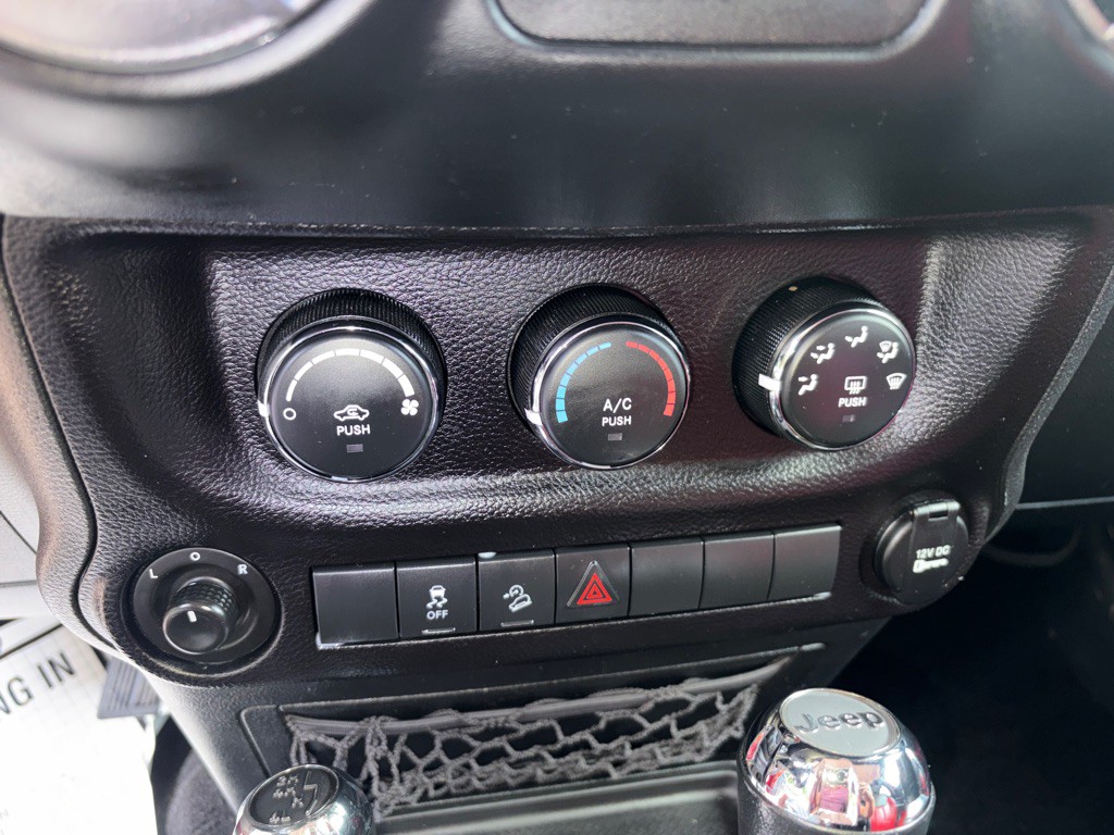 2017 Jeep Wrangler Unlimited Image 13