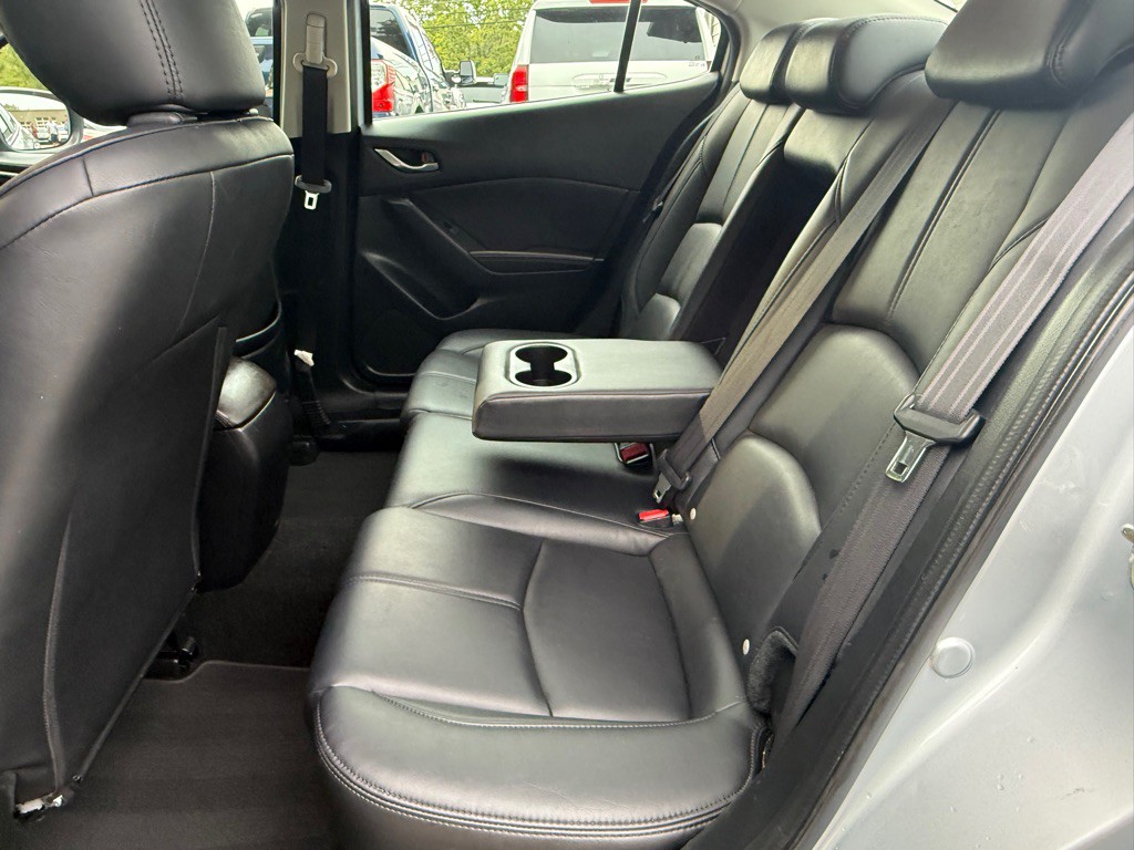 2017 Mazda Mazda3 Image 32