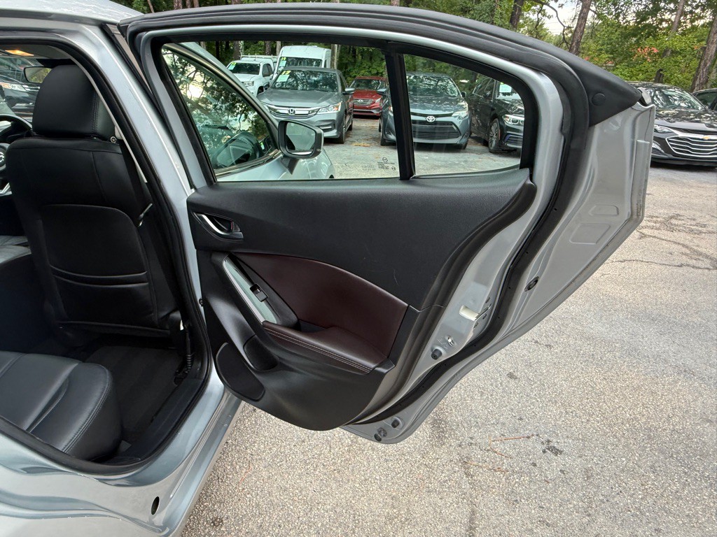 2017 Mazda Mazda3 Image 35