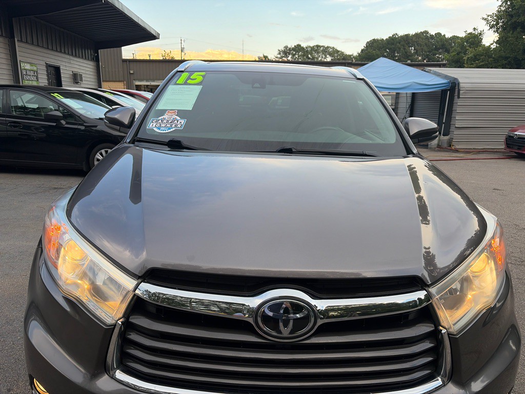 2015 Toyota Highlander Image 3