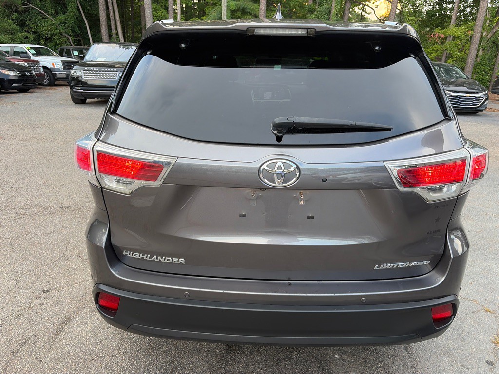 2015 Toyota Highlander Image 5