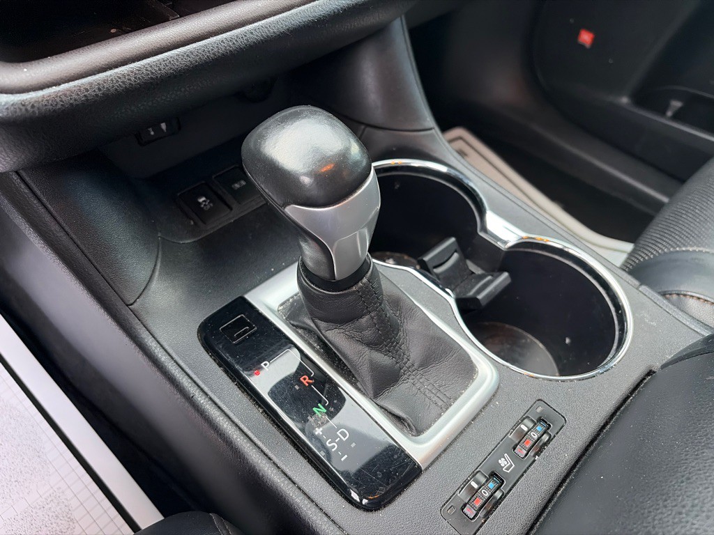 2015 Toyota Highlander Image 22