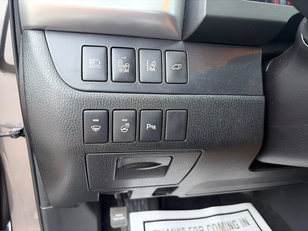 2015 Toyota Highlander Image 24