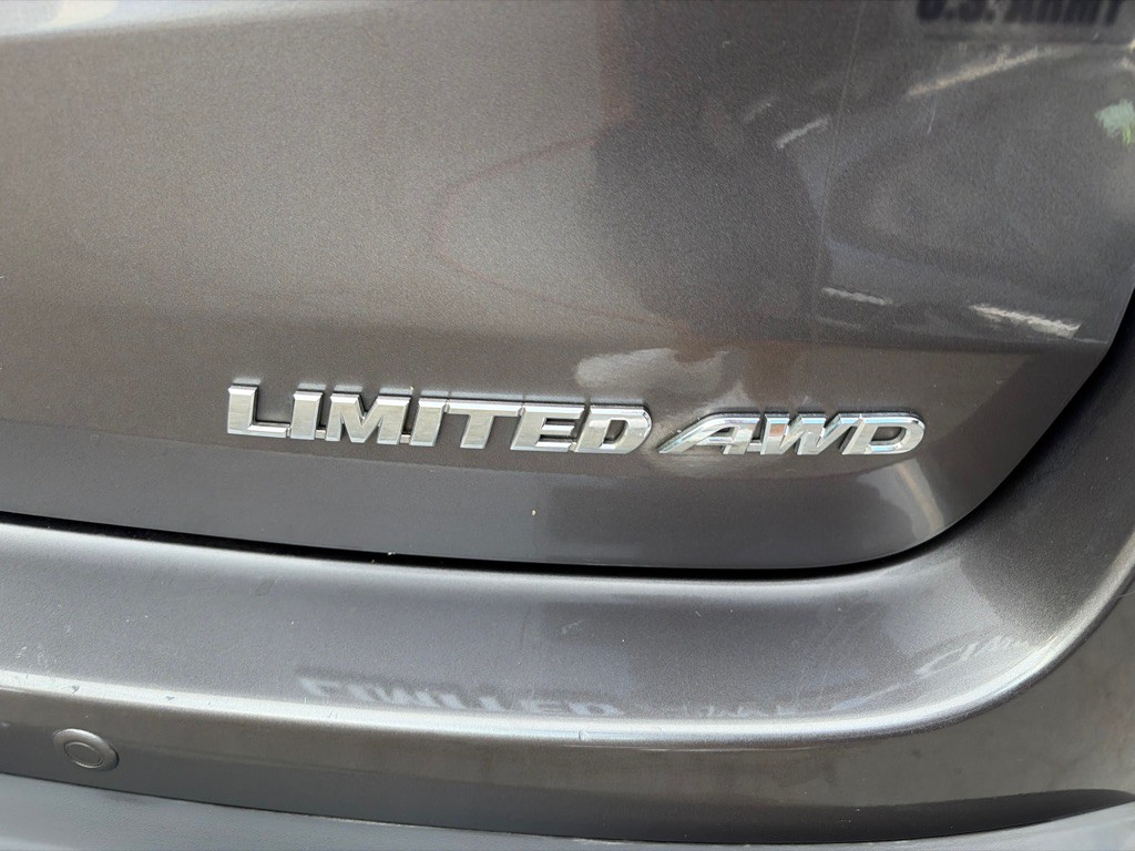 2015 Toyota Highlander Image 30