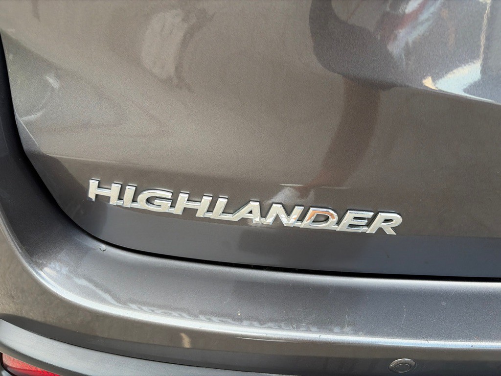 2015 Toyota Highlander Image 31