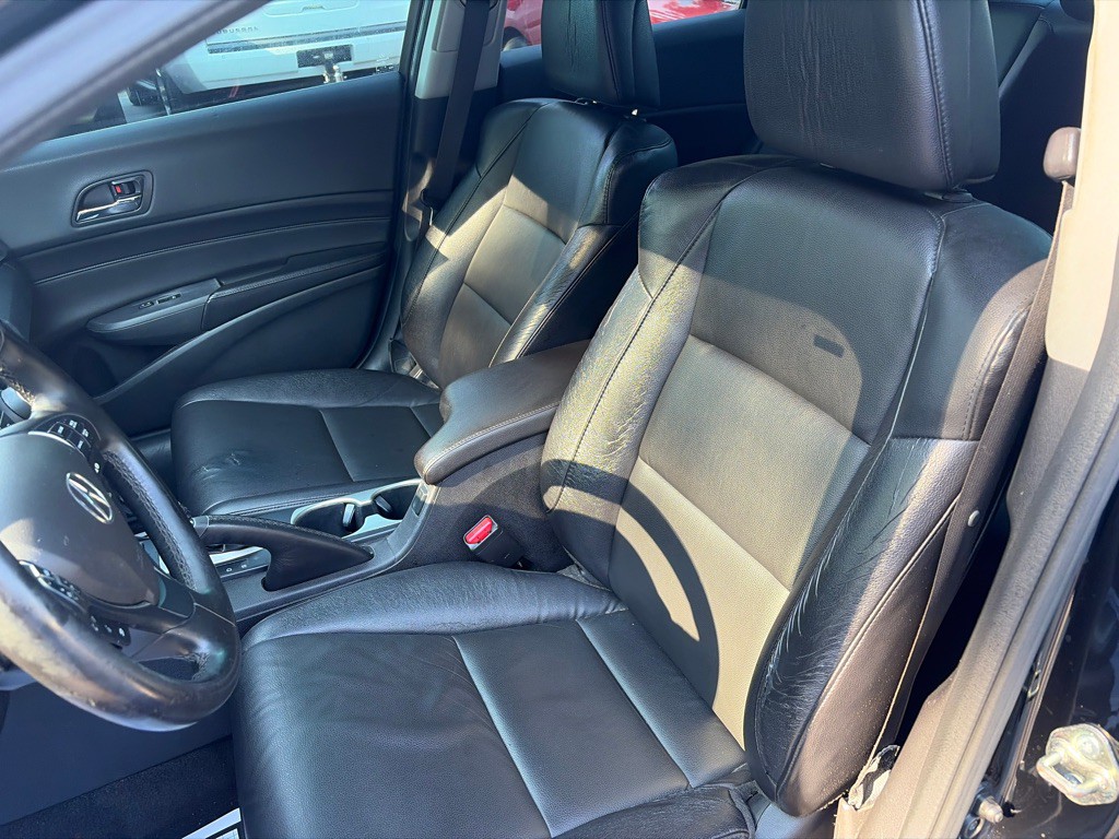 2017 Acura ILX Image 8